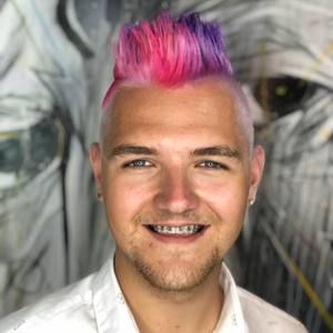 Meet your Posher, Taylor